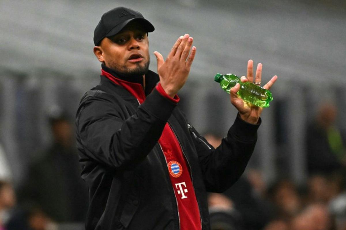 Bayern Munich's Belgian head coach Vincent Kompany reacts during the UEFA Champions League quarter final second leg football match between Inter Milan and Bayern Munich at the San Siro stadium in Milan on April 16, 2025.  Alberto PIZZOLI / AFP