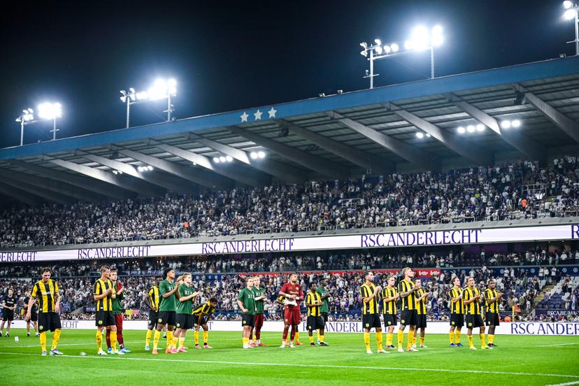 Hammarby's players look dejected after losing a soccer game between Belgian RSC Anderlecht and Swedish Hammarby IF, Thursday 30 July 2026 in Brussels, the return leg of the second qualifying round for the UEFA Europa League. The first leg ended in a 1-1 draw. BELGA PHOTO TOM GOYVAERTS