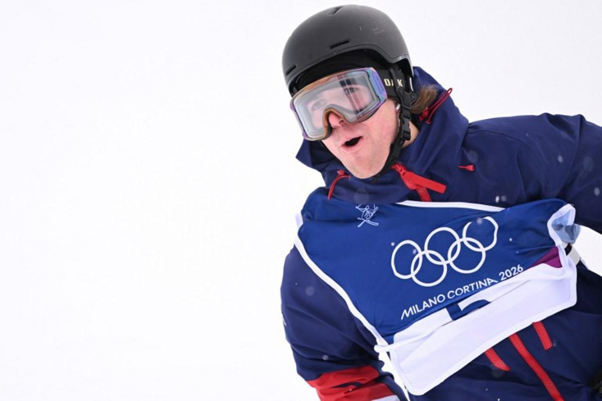 USA's Hunter Hess reacts after competing in the freestyle skiing men's freeski halfpipe qualification run 1 during the Milano Cortina 2026 Winter Olympic Games at Livigno Snow Park, in Livigno (Valtellina), on February 20, 2026.  Kirill KUDRYAVTSEV / AFP