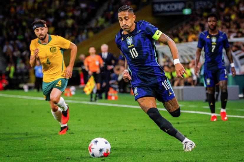 Brazil's Raphinha controls the ball during the international friendly football match between Australia and Brazil at Suncorp Stadium in Brisbane on September 29, 2026.  Patrick HAMILTON / AFP