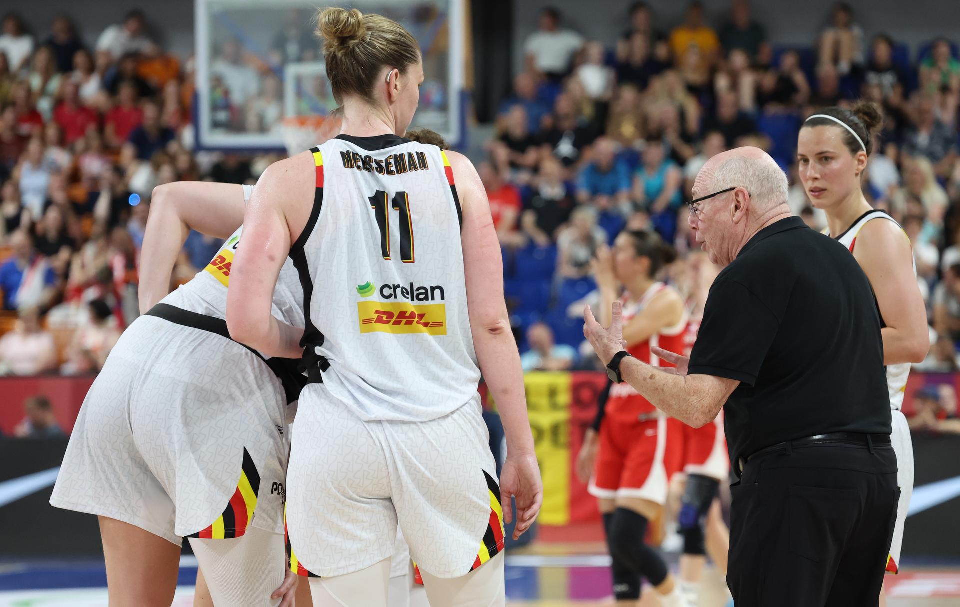 Belgium's head coach Mike Thibault pictured during the third game and the last in the group stage (group C) between Belgian national women team 'the Belgian Cats' and Czech Republic national team, in Brno, Czech Republlic, on Sunday 22 June 2025, at the FIBA Women's EuroBasket 2025. BELGA PHOTO VIRGINIE LEFOUR