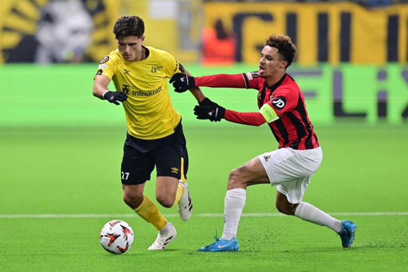 IF Elfsborg's Sweden's midfielder #27 Besfort Zeneli (L) and Nice's Moroccan midfielder #10 Sofiane Diop vie for the ball during the UEFA Europa League football match between IF Elfsborg and OGC Nice in Boras on January 23, 2025.  Bjorn LARSSON ROSVALL / TT NEWS AGENCY / AFP