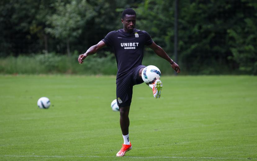 Charleroi's Raymond Asante pictured in action during the summer training camp of Belgian first division soccer team Sporting Charleroi in Sint-Michielsgestel, The Netherlands on Monday 15 July 2024, to prepare for the upcoming 2024-2025 season. BELGA PHOTO VIRGINIE LEFOUR
