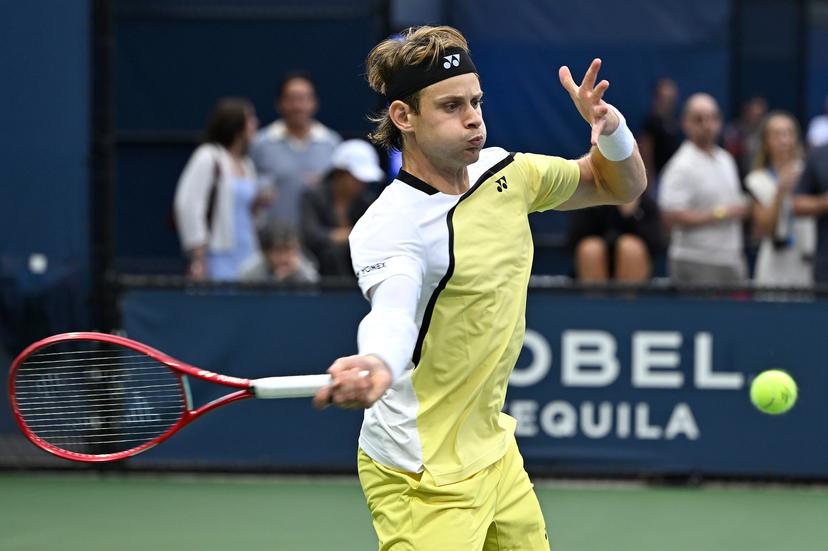 Zizou Bergs of Belgium plays against Carlos Taberner of Spain in their rain-delayed match from the previous day during the Men singles Round 1 of the 2026 US Open Tennis Championship, USTA Billie Jean King National Tennis Center in Flushing Meadow-Corona Park, in the Queens borough of New York, NY, September 2, 2026. (Photo by Anthony Behar/Sipa USA) BELGA PHOTO BENELUX ONLY