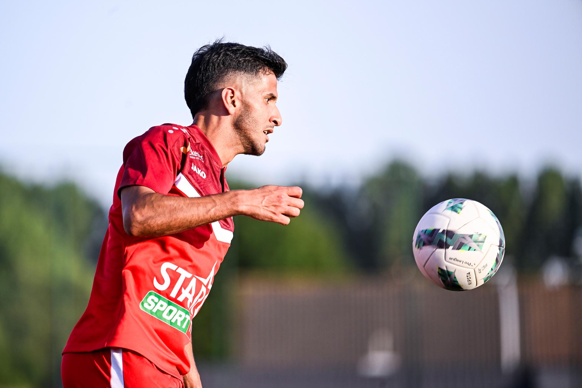 Dender's Ridwane M'Barki pictured in action during a friendly game between amateurs Leeuwkens Teralfene and 1st division team Dender EH, Wednesday 25 June 2025 in Teralfene, Affligem, in preparation of the upcoming 2025-2026 season. BELGA PHOTO TOM GOYVAERTS