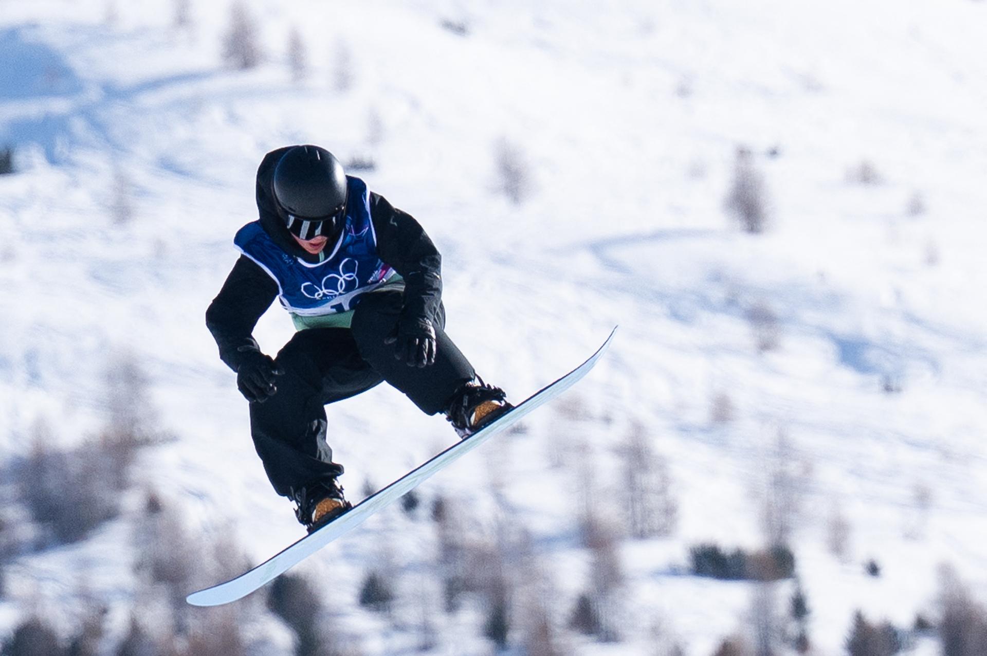 Sky Remans of Belgium competes during the Women's Snowboard Slopestyle Qualification on day nine of the Milano Cortina 2026 Winter Olympic games at Livigno Snow Park on February 15, 2026 in Livigno, Italy. Photo by Laurent Zabulon/ABACAPRESS.COM/ BENELUX ONLY