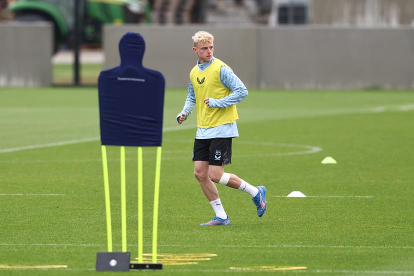 Club's Joaquin Seys pictured during a training session of Belgian soccer team Club Brugge, in Brugge, on Wednesday 17 September 2025. The team is preparing for a game against French team AS Monaco on Thursday, on the opening day of the League phase of the UEFA Champions League tournament. BELGA PHOTO BRUNO FAHY