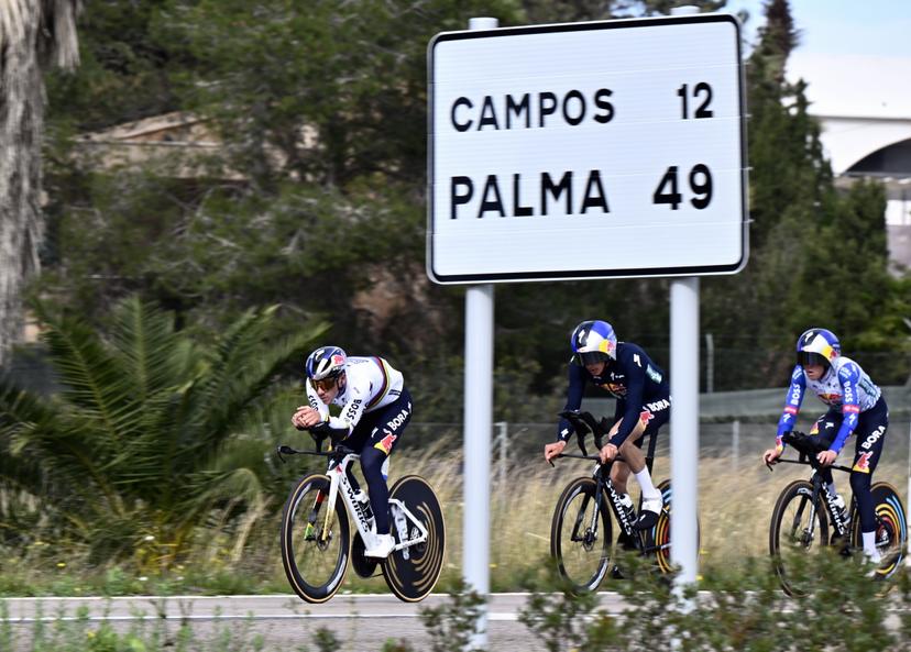 Belgian Remco Evenepoel (L) and his teammates of Red Bull-BORA-hansgrohe pictured during a warm-up ride, before the Team Time Trial of the Trofeo Ses Salines Challenge Mallorca cycling race, 23,8km in Colonia de Sant Jordi, Mallorca, Spain on Thursday 29 January 2026. Belgian Evenepoel is participating in the first race in the colors of his new team Red Bull-Bora-Hansgrohe. BELGA PHOTO ERIC LALMAND