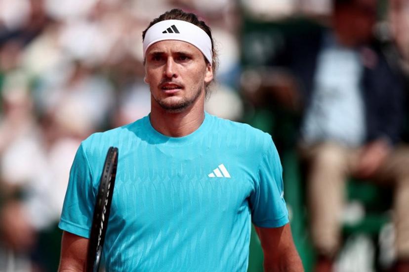 Germany's Alexander Zverev reacts as he plays against Italy's Jannik Sinner during the Monte Carlo ATP Masters Series Tournament semi-final tennis match on Court Rainier III at the Monte-Carlo Country Club in Roquebrune-Cap-Martin, south-eastern France on April 11, 2026.  Thibaud MORITZ / AFP