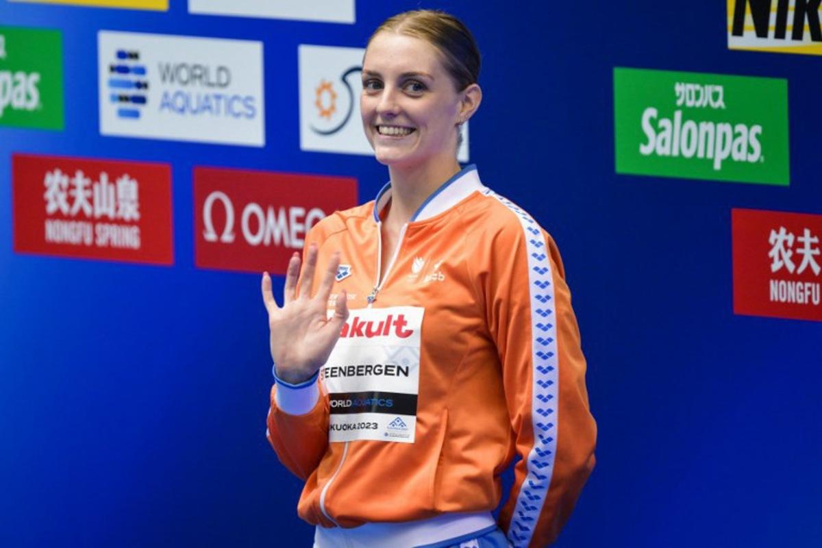 Bronze medallist Netherlands' Marrit Steenbergen poses during the medals ceremony for the women's 100m freestyle swimming event during the World Aquatics Championships in Fukuoka on July 28, 2023.  François-Xavier MARIT / AFP