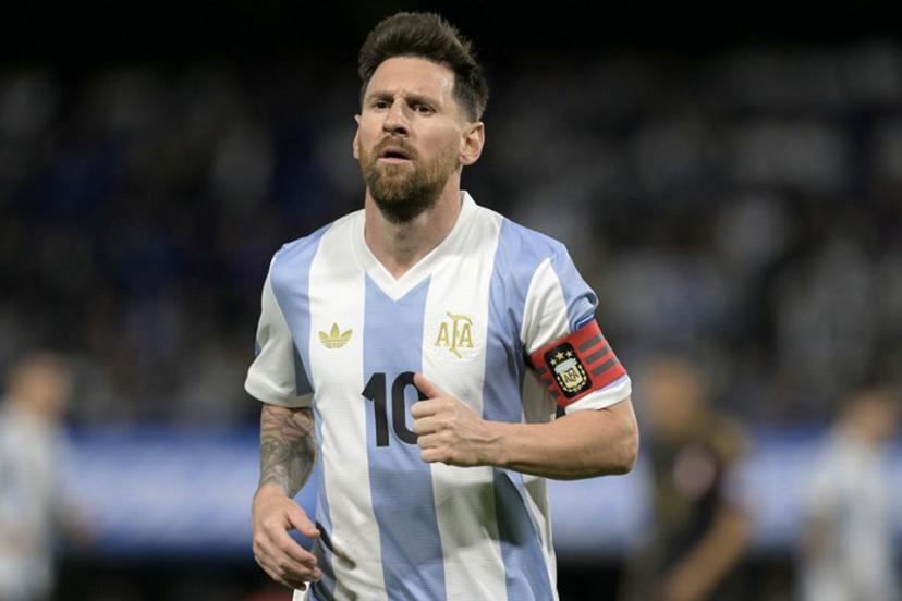 Argentina's forward #10 Lionel Messi gestures during the 2026 FIFA World Cup South American qualifiers football match between Argentina and Peru at the La Bombonera stadium in Buenos Aires on November 19, 2024.  JUAN MABROMATA / AFP
