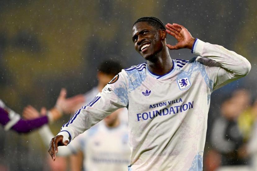 Aston villa's Belgian midfielder #24 Amadou Onana celebrates after winning the Europa League 1st round day 7 football match between Fenerbahce and Aston Villa at Sukru Saracoglu Stadium in Istanbul on January 22, 2026.  Yasin AKGUL / AFP