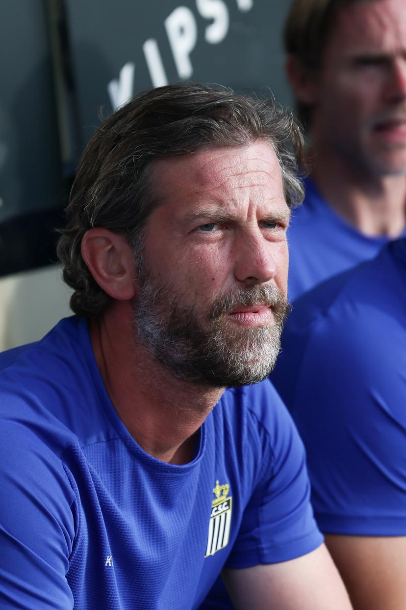 Charleroi's head coach Rik De Mil pictured during a friendly game between Division 1 ACFF team RAEC Mons and 1st division team Sporting Charleroi, Friday 27 June 2025 in Mons, in preparation of the upcoming 2025-2026 season. BELGA PHOTO BRUNO FAHY