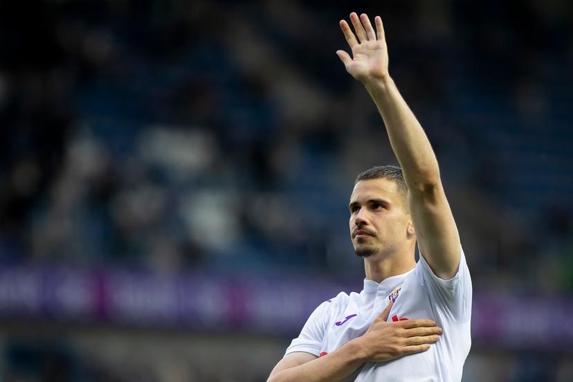 Anderlecht's Leander Dendoncker pictured after a soccer match between KRC Genk and RSC Anderlecht, Sunday 25 May 2025 in Genk, on day 10 (out of 10) of the Champions' Play-offs of the 2024-2025 'Jupiler Pro League' first division of the Belgian championship. BELGA PHOTO KRISTOF VAN ACCOM