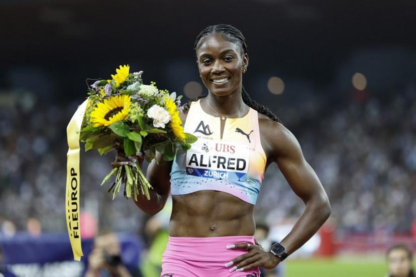 Saint Lucia's Julien Alfred celebrates after winning the women's 100m during the IAAF Diamond League athletics meeting, at the Letzigrund Stadium, in Zurich on August 27, 2026.  Stefan Wermuth / AFP