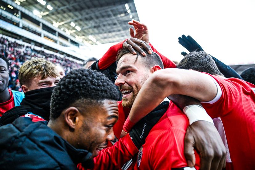 Antwerp's Vincent Janssen celebrates after scoring during a soccer match between Royal Antwerp FC and SV Zulte Waregem, Saturday 27 December 2025 in Antwerp, on day 20 of the 2025-2026 'Jupiler Pro League' first division of the Belgian championship. BELGA PHOTO TOM GOYVAERTS