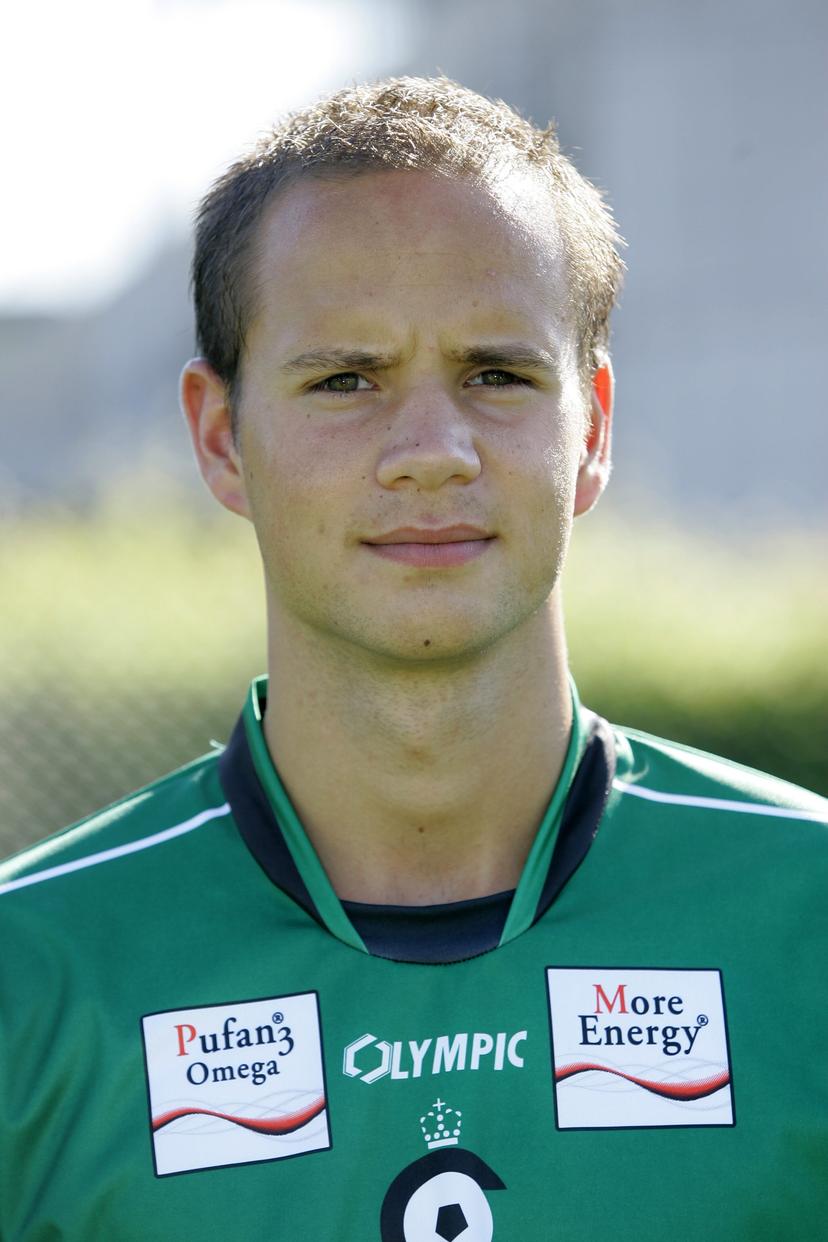 20060717 - BRUGGE, BELGIUM : Wouter Artz poses for a portrait picture, Monday 17 July 2006, during the official presentation of Cercle Brugge soccer team for the 2006-2007 season.  BELGA PHOTO