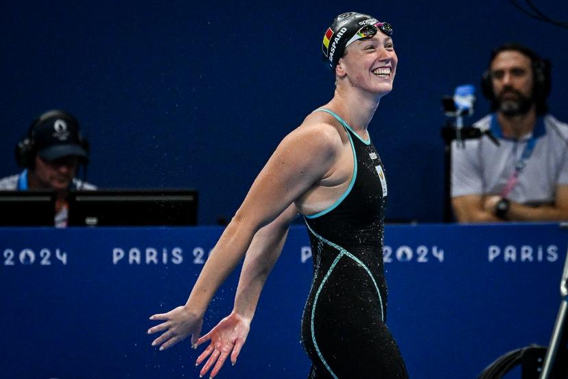 Belgian swimmer Florine Gaspard pictured after the heats of the women's 50m freestyle swimming competition at the Paris 2024 Olympic Games, on Saturday 03 August 2024 in Paris, France. The Games of the XXXIII Olympiad are taking place in Paris from 26 July to 11 August. The Belgian delegation counts 165 athletes competing in 21 sports. BELGA PHOTO ANTHONY BEHAR   **  ** *** BELGIUM ONLY ***