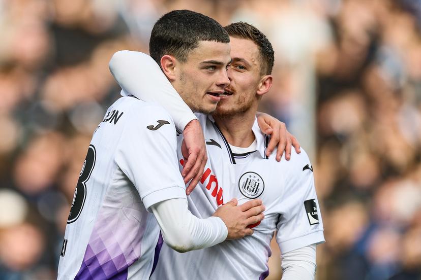Anderlecht's Tristan Degreef and Anderlecht's Thorgan Hazard celebrate during a soccer match between Club Brugge and RSC Anderlecht, Sunday 08 March 2026 in Brugge, on day 28 (out of 30) of the 2025-2026 'Jupiler Pro League' first division of the Belgian championship. BELGA PHOTO BRUNO FAHY