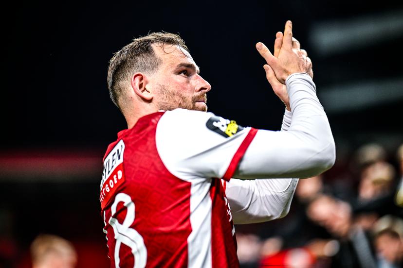 Antwerp's Vincent Janssen pictured after a soccer match between Royal Antwerp FC and KRC Genk, Wednesday 23 April 2025 in Antwerpen, on day 5 (out of 10) of the Champions' Play-offs of the 2024-2025 'Jupiler Pro League' first division of the Belgian championship. BELGA PHOTO TOM GOYVAERTS