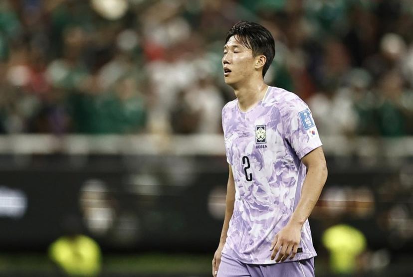 South Korea's defender #02 Lee Han-beom reacts after losing the 2026 World Cup Group A football match between Mexico and South Korea at the Guadalajara Stadium in Zapopan on June 18, 2026.   Ulises RUIZ / AFP