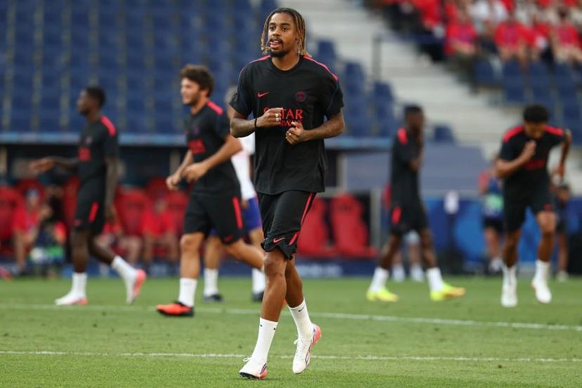 Paris Saint-Germain's French forward #29 Bradley Barcola takes part in a training session on August 11, 2026, the eve of the UEFA Supercup football match between Champions League winners Paris Saint Germain (PSG) and Europa League winners Aston Villa in Salzburg, Austria.  FRANCK FIFE / AFP