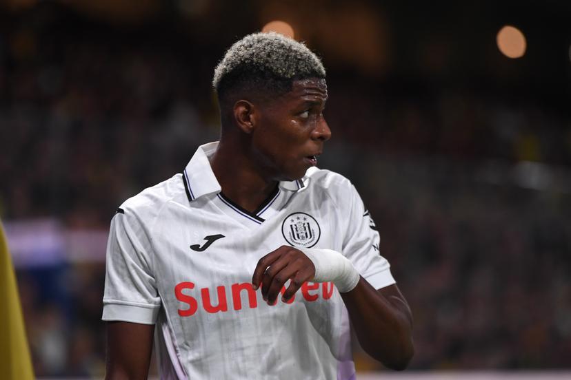 Anderlecht's Nilson Angulo looks dejected during a soccer match between Belgian soccer team Anderlecht and Greek team AEK Athens, in Athens, Greece, on Thursday 28 August 2025, the return leg in the play-offs of the UEFA Conference League competition. The first leg ended 1-1. BELGA PHOTO EUROKINISSI