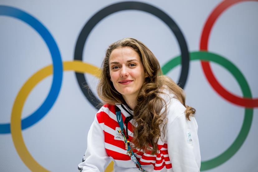 Belgian speed skater Isabelle van Elst poses for the photographer at a press conference of the Belgian Olympic and Interfederal Committee (COIB) before the Milano Cortina 2026 Olympic Winter Games, on Saturday 07 February 2026 in Milan, Italy. The XXV Winter Olympics take place from 6 to 22 February 2026 in Italy. BELGA PHOTO JASPER JACOBS