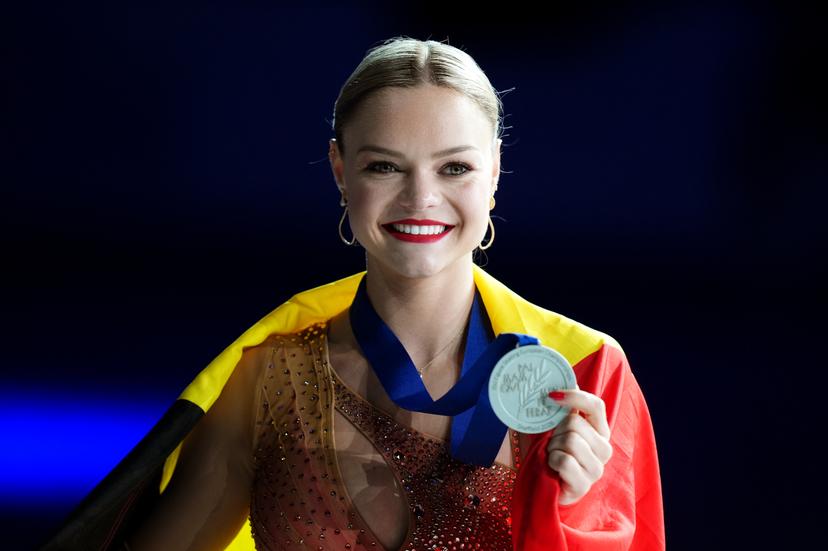 Belgium's Loena Hendrickx with the silver medal after the Women's Free Skating on day three of the ISU European Figure Skating Championships at the Utilita Arena, Sheffield. Picture date: Friday January 16, 2026. BELGA PHOTO BENELUX ONLY