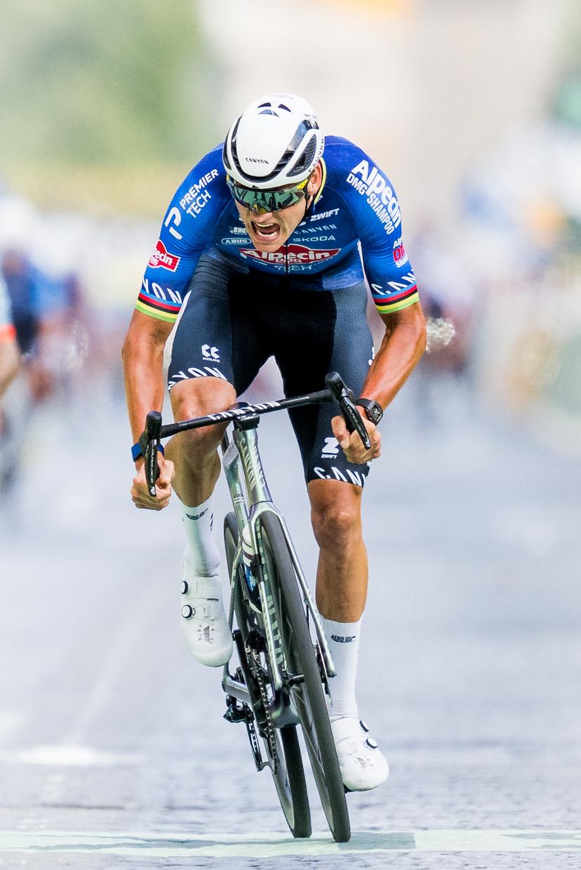 Dutch Mathieu van der Poel of Alpecin-Premier Tech sprints to the finish of stage 21 of the 2026 Tour de France cycling race, a stage of 130km from Thoiry to Paris Champs-Elysees , on Sunday 26 July 2026. The 113th edition of the Tour de France starts on Saturday 4 July in Barcelona, Spain, and will finish in Paris, France on the 26th of July. BELGA PHOTO JASPER JACOBS