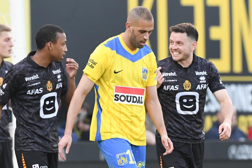 Westerlo's Islam Slimani looks dejected during a soccer match between KVC Westerlo and KV Mechelen, Saturday 26 April 2025 in Mechelen, on day 6 (out of 10) of the Europe Play-offs of the 2024-2025 'Jupiler Pro League' first division of the Belgian championship. BELGA PHOTO JILL DELSAUX