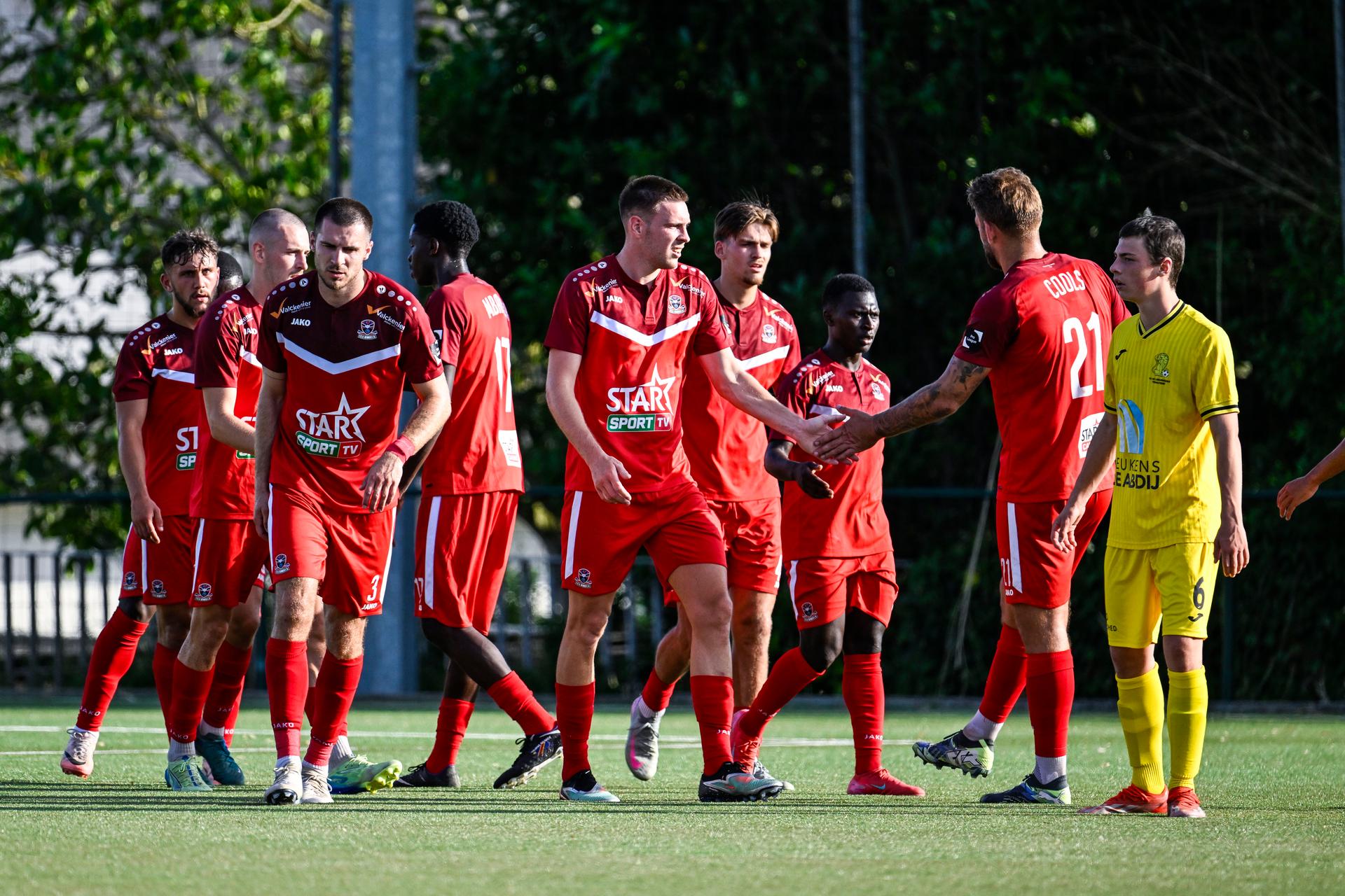Dender's Aurelien Scheidler celebrates after scoring during a friendly game between amateurs Leeuwkens Teralfene and 1st division team Dender EH, Wednesday 25 June 2025 in Teralfene, Affligem, in preparation of the upcoming 2025-2026 season. BELGA PHOTO TOM GOYVAERTS