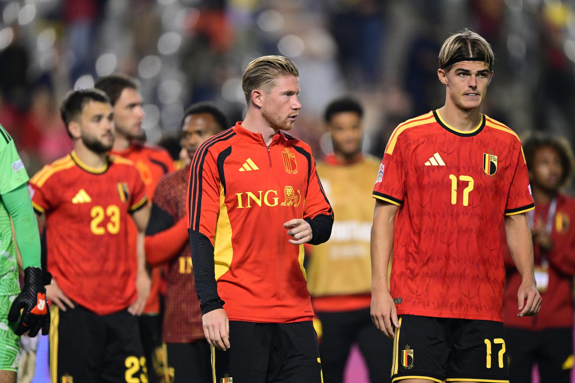 Belgium's Kevin De Bruyne and Belgium's Charles De Ketelaere pictured after a soccer game between Belgian national team Red Devils and France, on Monday 28 September 2026  in Brussels, the second game of the UEFA Nations League group stage. BELGA PHOTO DIRK WAEM