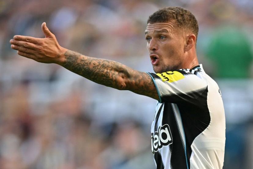 Newcastle United's English defender #02 Kieran Trippier gestures during the pre-season friendly football match between Newcastle United and Atletico Madrid at St James' Park in Newcastle-upon-Tyne, north east England on August 9, 2025.  ANDY BUCHANAN / AFP