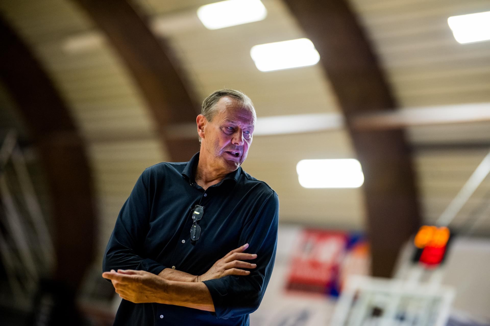 Mechelen's head coach Tony Van den Bosch reacts during a basketball match between Kangoeroes Mechelen and Filou Oostende, Saturday 31 May 2025 in Mechelen, the first leg of the best-of-5 finals in the playoffs of the 'BNXT League' Belgian/ Dutch first division basket championship. BELGA PHOTO JASPER JACOBS