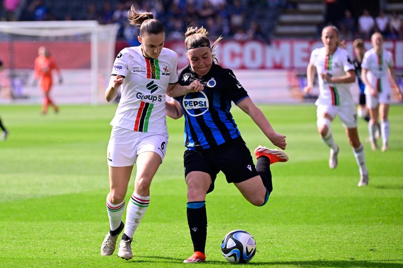 OHL Women's Zenia Mertens and YLA's Davinia Vanmechelen fight for the ball during the match between Club YLA and OHL women, the final of the Belgian Cup, in Heverlee, Wednesday 01 May 2024. BELGA PHOTO LAURIE DIEFFEMBACQ