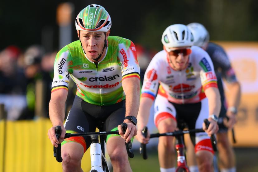 Belgian Laurens Sweeck pictured in action during the men's elite race at the 'Jaarmarktcross' cyclocross cycling event in Niel, race 3/8 of the Superprestige competition, on Tuesday 11 November 2025. BELGA PHOTO DAVID PINTENS