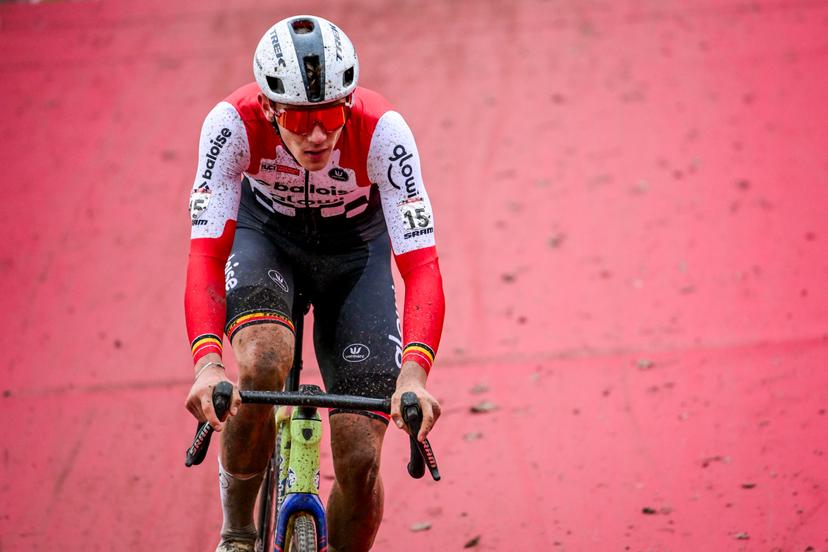 Belgian Thibau Nys pictured in action during the men's elite race of the Cyclocross World Cup, in Namur, Sunday 14 December 2025, stage 4 (out of 12) in the World Cup of the 2026-2027 season. BELGA PHOTO DAVID PINTENS