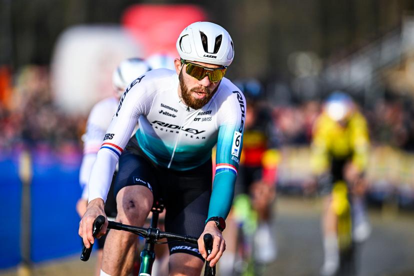 Dutch Joris Nieuwenhuis pictured in action during the men elite race of the 'Plage Cross' cyclocross cycling event in Hofstade, stage 4/8 in the 'X20 Badkamers Trofee' competition, Monday 22 December 2025. BELGA PHOTO JASPER JACOBS