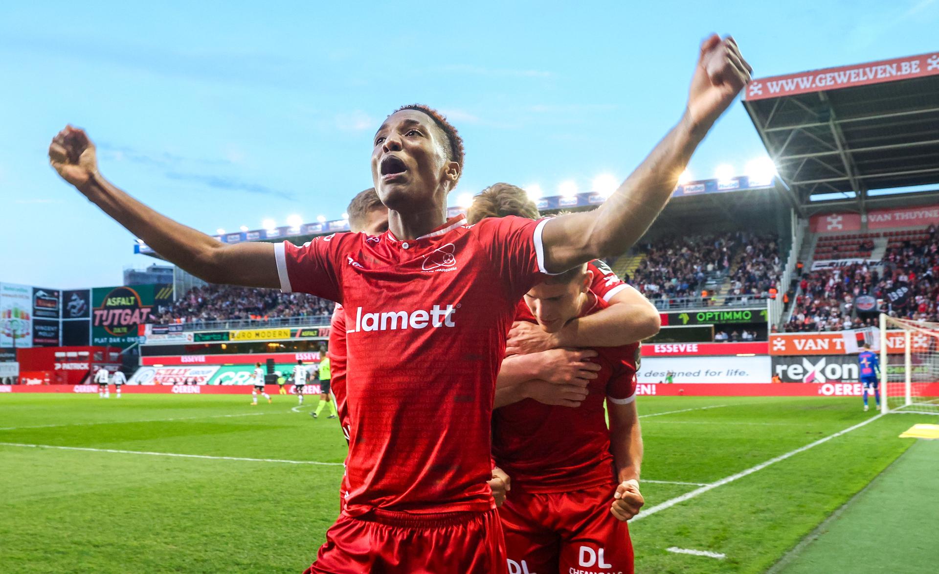 Essevee's Pape Demba Diop celebrates during a soccer game between SV Zulte Waregem and RWD Molenbeek, Friday 18 April 2025 in Waregem, on the 30th and last day of the 2024-2025 'Challenger Pro League' 1B second division of the Belgian championship. BELGA PHOTO VIRGINIE LEFOUR