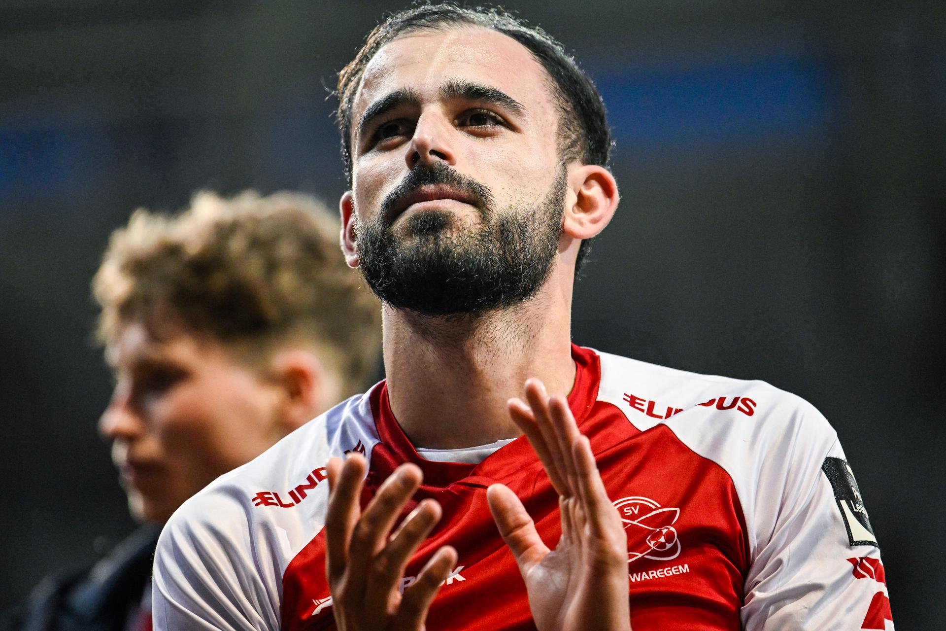 Essevee's Stavros Gavriel celebrates after winning a soccer match between SV Zulte Waregem and FCV Dender EH, Saturday 07 February 2026 in Waregem, on day 24 of the 2025-2026 'Jupiler Pro League' first division of the Belgian championship. BELGA PHOTO TOM GOYVAERTS