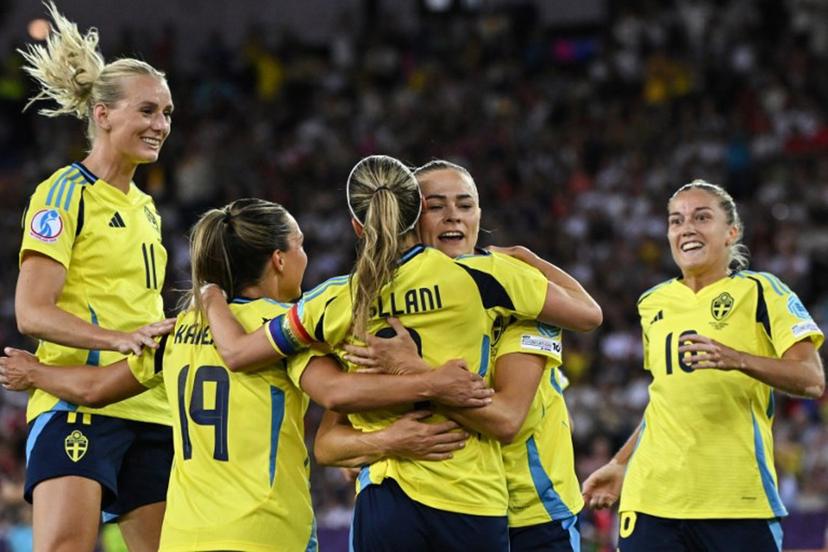 Sweden's forward #18 Fridolina Rolfo (C) celebrates after scoring her team's third goal during the UEFA Women's Euro 2025 Group C football match between Sweden and Germany at Letzigrund Stadium in Zurich, on July 12, 2025.  Miguel MEDINA / AFP