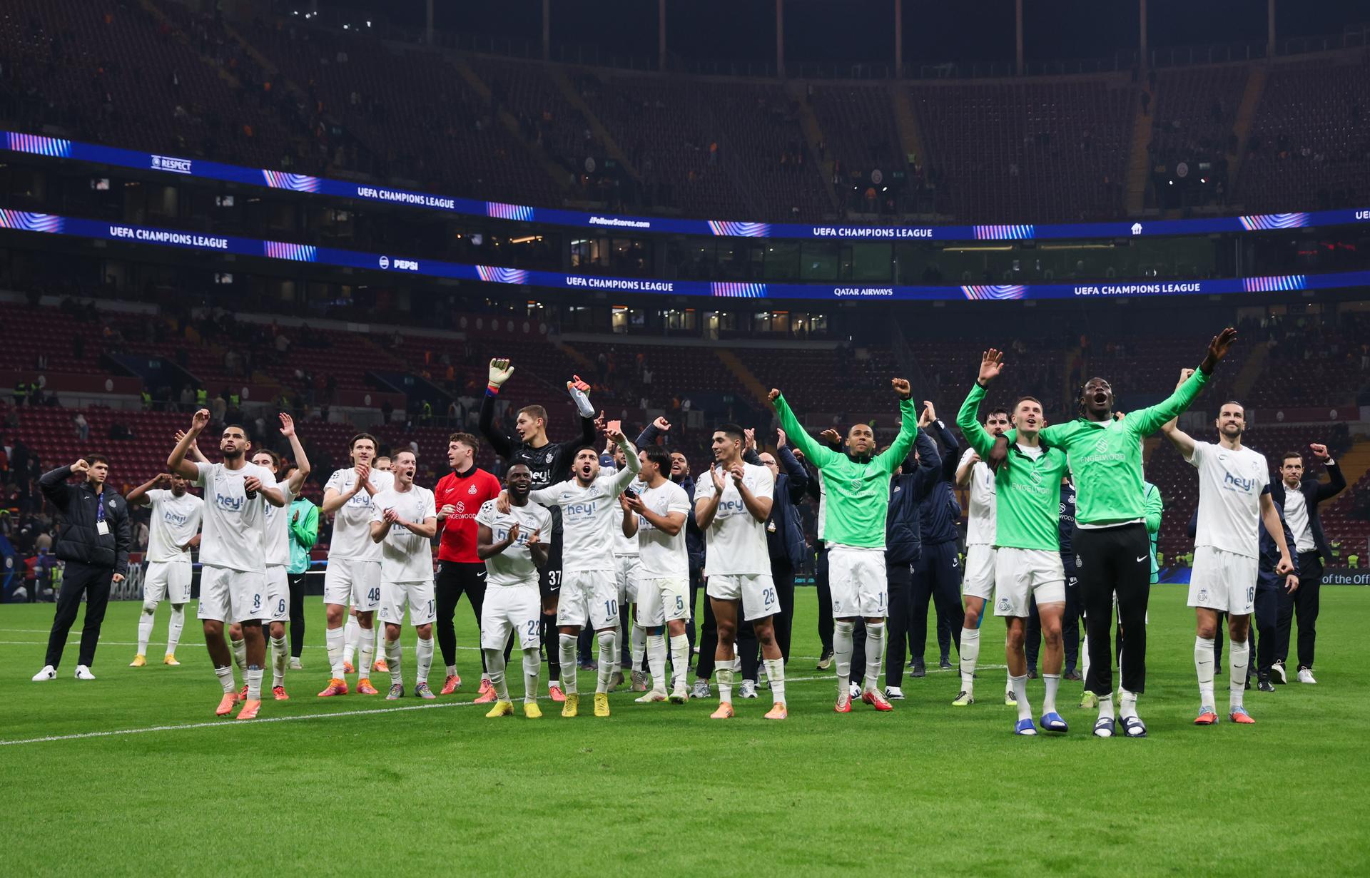 Union's players celebrate after winning a soccer game between Turkish Galatasaray SK and Belgian Royale Union Saint-Gilloise on Tuesday 25 November 2025 in Istanbul, Turkey, on day 5 of the League phase of the UEFA Champions League tournament. BELGA PHOTO VIRGINIE LEFOUR