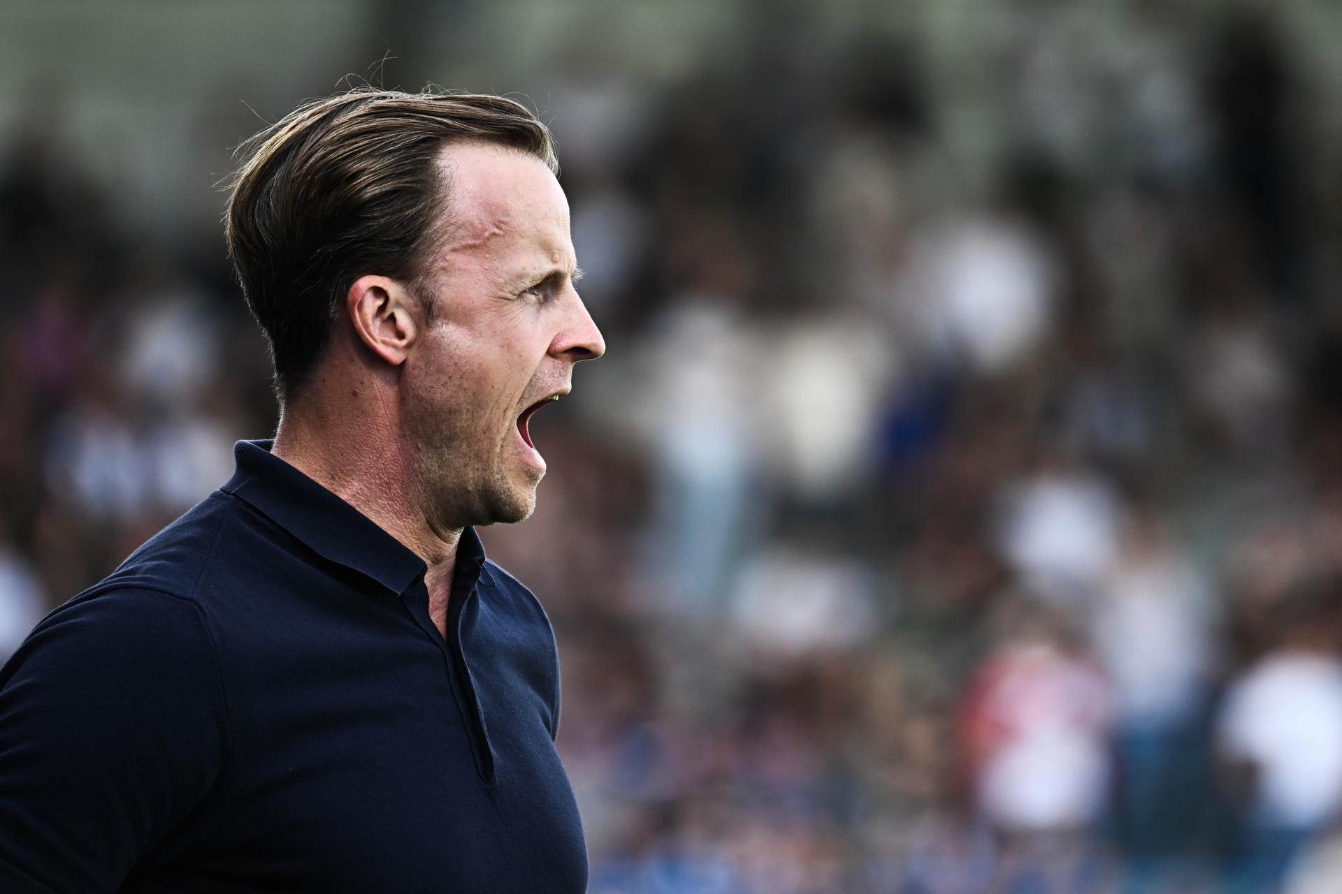 Dender's head coach Vincent Euvrard pictured during a soccer match between FCV Dender EH and RSC Anderlecht, Sunday 17 August 2025 in Denderleeuw, on day 4 of the 2025-2026 'Jupiler Pro League' first division of the Belgian championship. BELGA PHOTO MAARTEN STRAETEMANS
