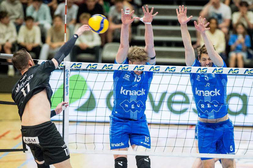 Leuven's Ryan Poole, Roeselare's Basil Dermaux and Roeselare's Pieter Coolman pictured in action during the match between Haasrode Leuven and Roeselare, a Play-off Final (4th game, best-of-5) game in the Lotto Volley League Men, Tuesday 13 May 2025 in Leuven. BELGA PHOTO JASPER JACOBS