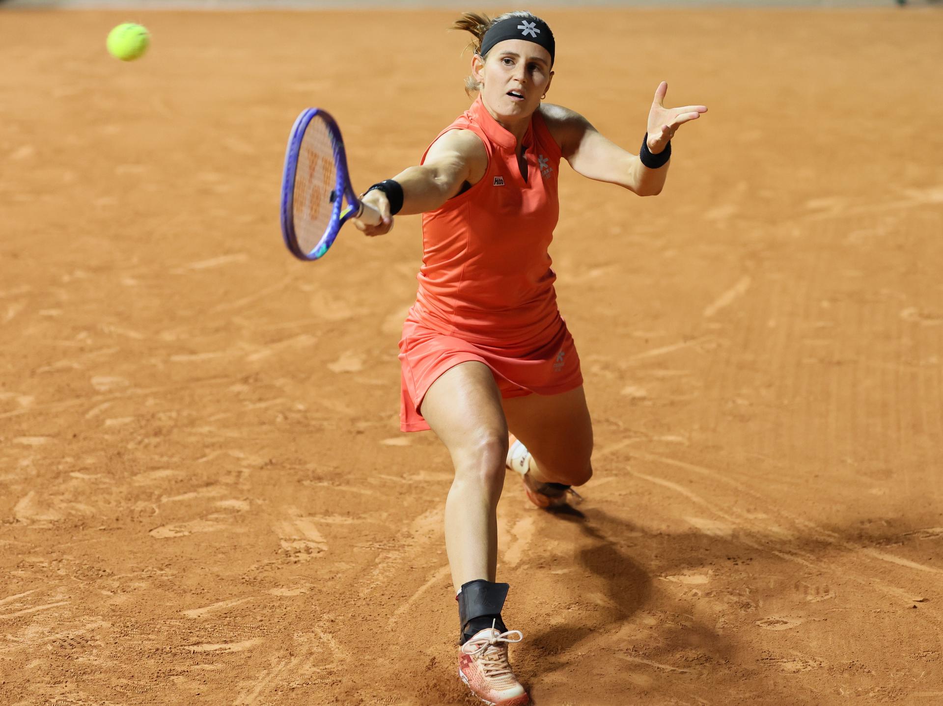 Belgian Greet Minnen pictured in action during a match between US Dolehide and Belgian Minnen in the first round of the Women's Singles at the Roland Garros French Open tennis tournament, in Paris, France, Monday 26 May 2025. This year's tournament takes place from 25 May to 08 June. BELGA PHOTO BENOIT DOPPAGNE