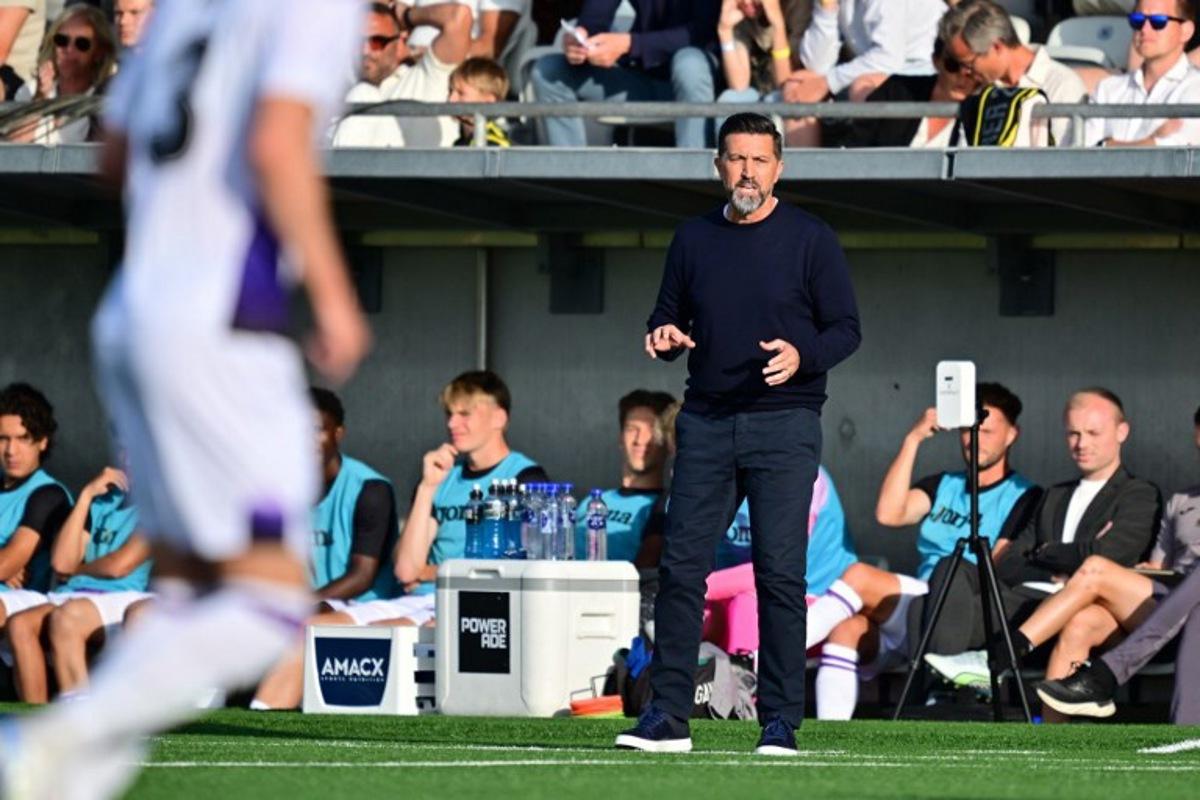 Anderlecht's coach Besnik Hasi reacts during the second qualifying round of the Europa League  football match between BK Hacken and RSC Anderlecht at Hisingen Arena in Gothenburg, Sweden on July 31, 2025.  Hanna BRUNLOF / TT NEWS AGENCY / AFP