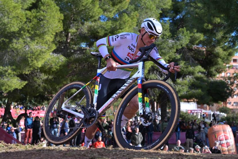 Dutch Mathieu Van Der Poel pictured in action during the Men's Elite race at the cyclocross cycling event in Benidorm, Spain, Sunday 18 January 2026, stage 10/12 in the UCI World Cup competition. BELGA PHOTO DAVID PINTENS