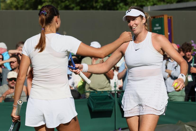 Alexandra Panova and Belgian Magali Kempen celebrate after winning a tennis match against US-Polish pair Jovic-Linette in the first round of the Women's doubles at the Wimbledon grand slam tennis tournament in London, Britain, Thursday 02 July 2026.  BELGA PHOTO BENOIT DOPPAGNE