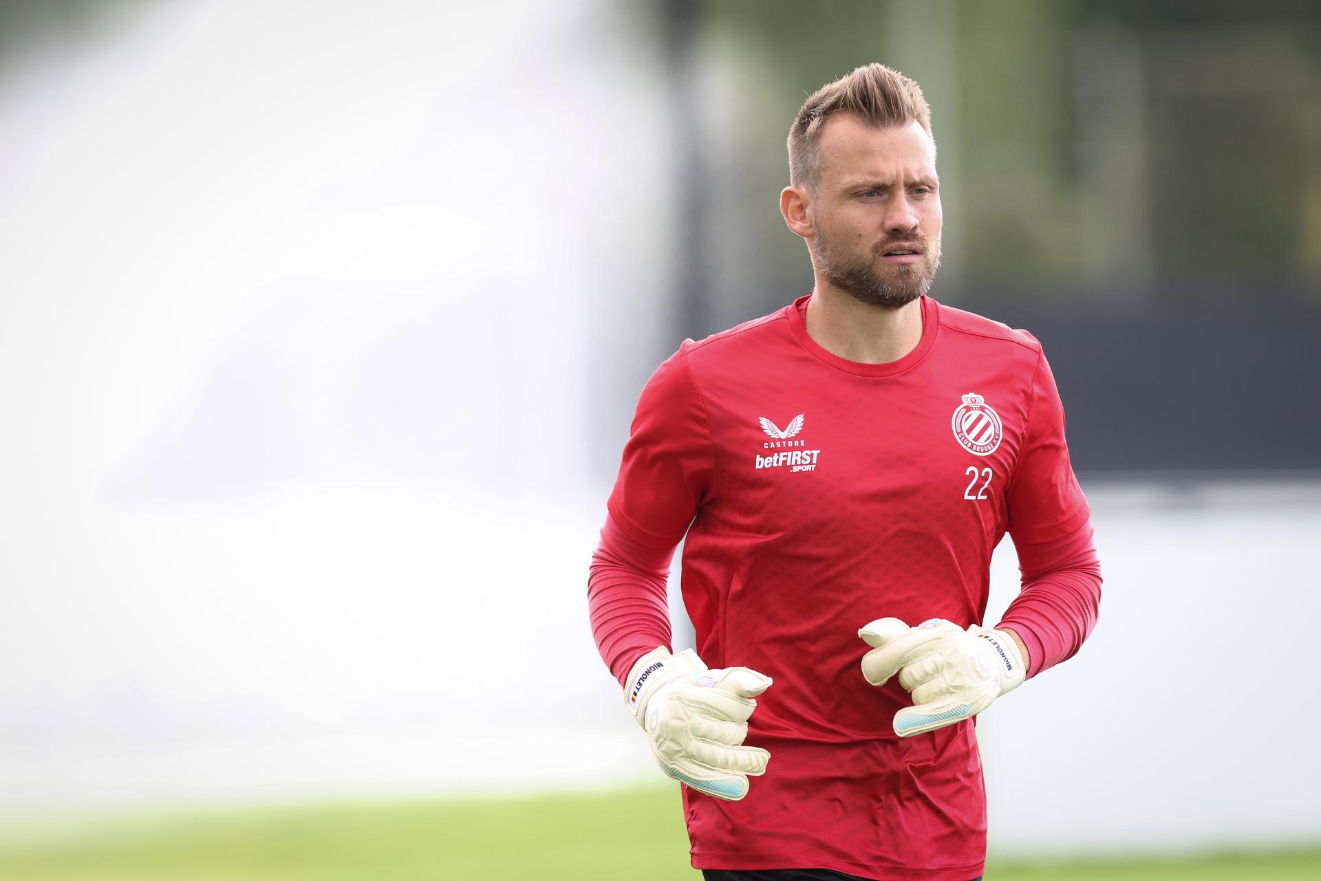 Club's goalkeeper Simon Mignolet pictured during a training session of Belgian soccer team Club Brugge, on Tuesday 05 August 2025 in Brugge. The team will play tomorrow the first leg of the third qualifying round for the UEFA Champions League competition against Austrian team FC Salzburg. BELGA PHOTO BRUNO FAHY